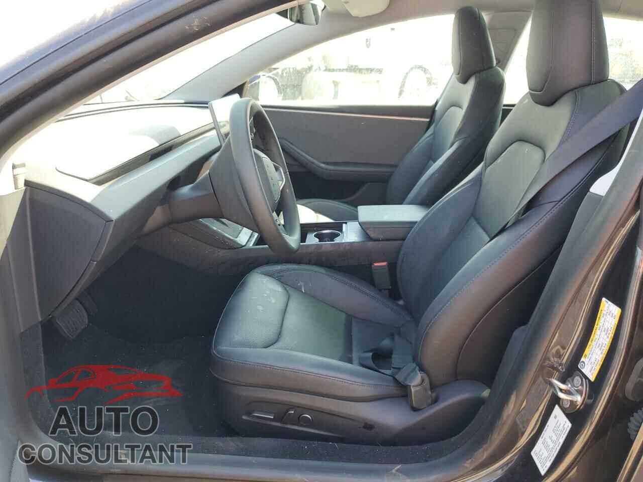 TESLA MODEL 3 2024 - 5YJ3E1EAXRF734603