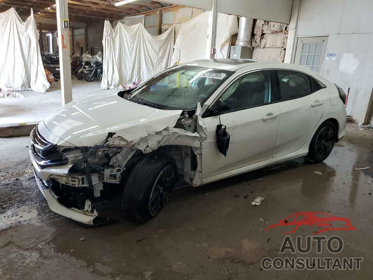 HONDA CIVIC 2018 - SHHFK7H55JU211791