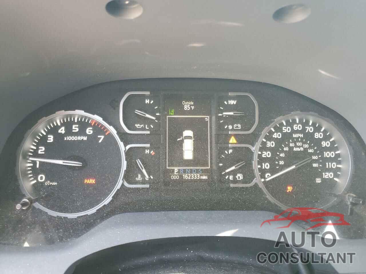 TOYOTA TUNDRA 2018 - 5TFUW5F11JX696180