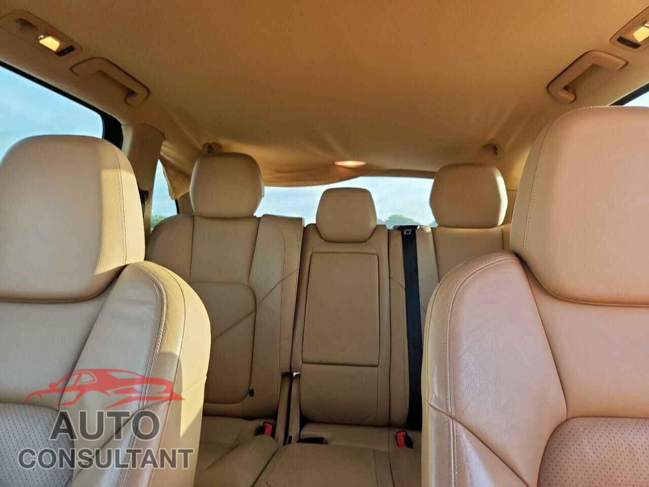 PORSCHE CAYENNE 2013 - WP1AF2A25DLA37076