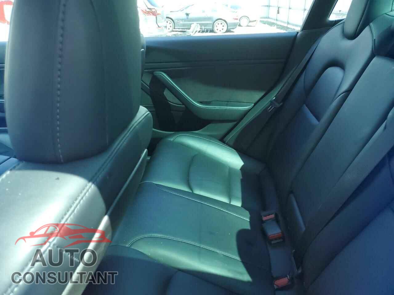 TESLA MODEL 3 2019 - 5YJ3E1EB8KF422018