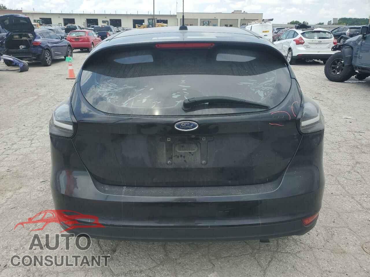 FORD FOCUS 2017 - 1FADP3K24HL249382