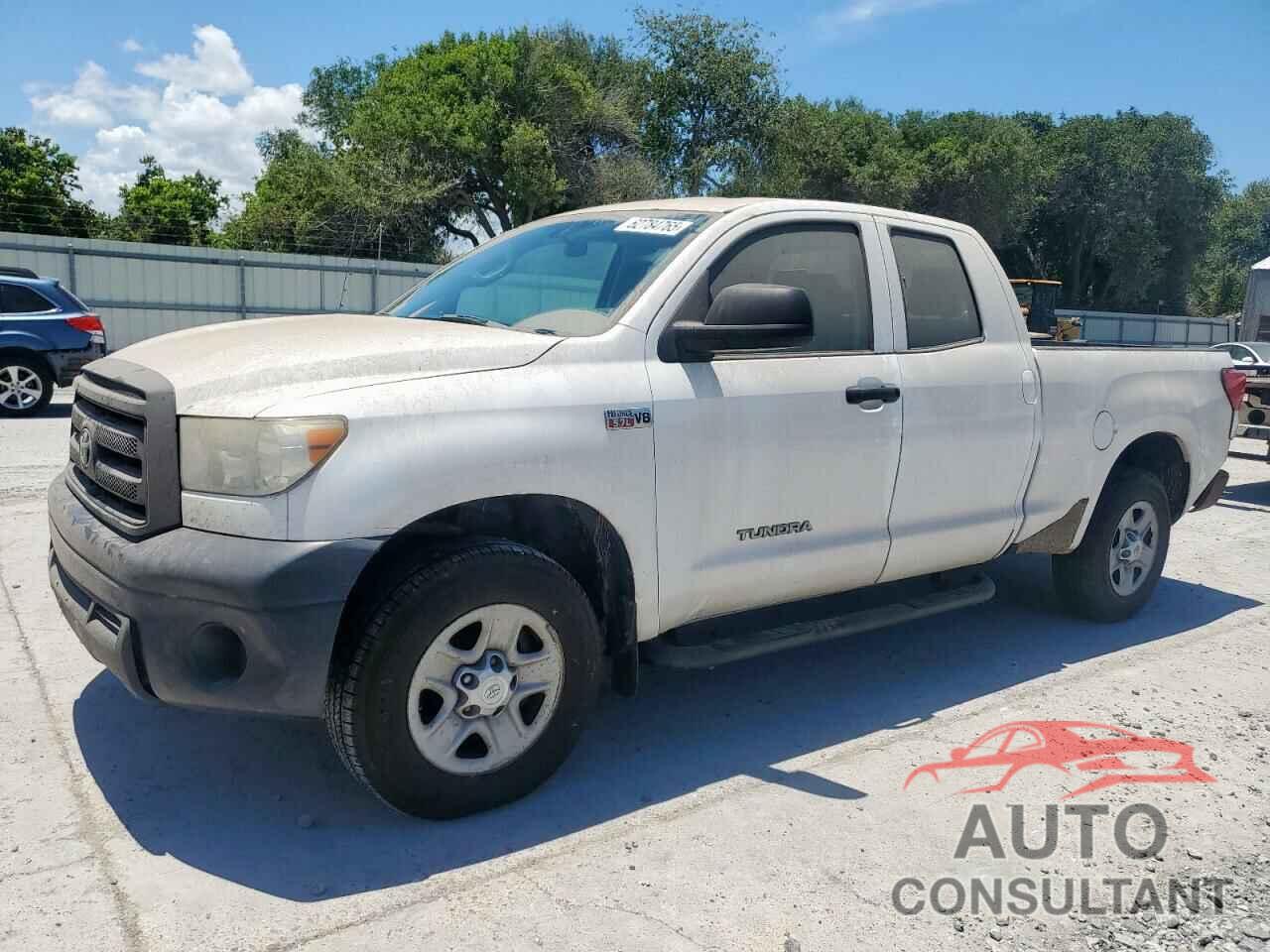 TOYOTA TUNDRA 2013 - 5TFRY5F18DX140694