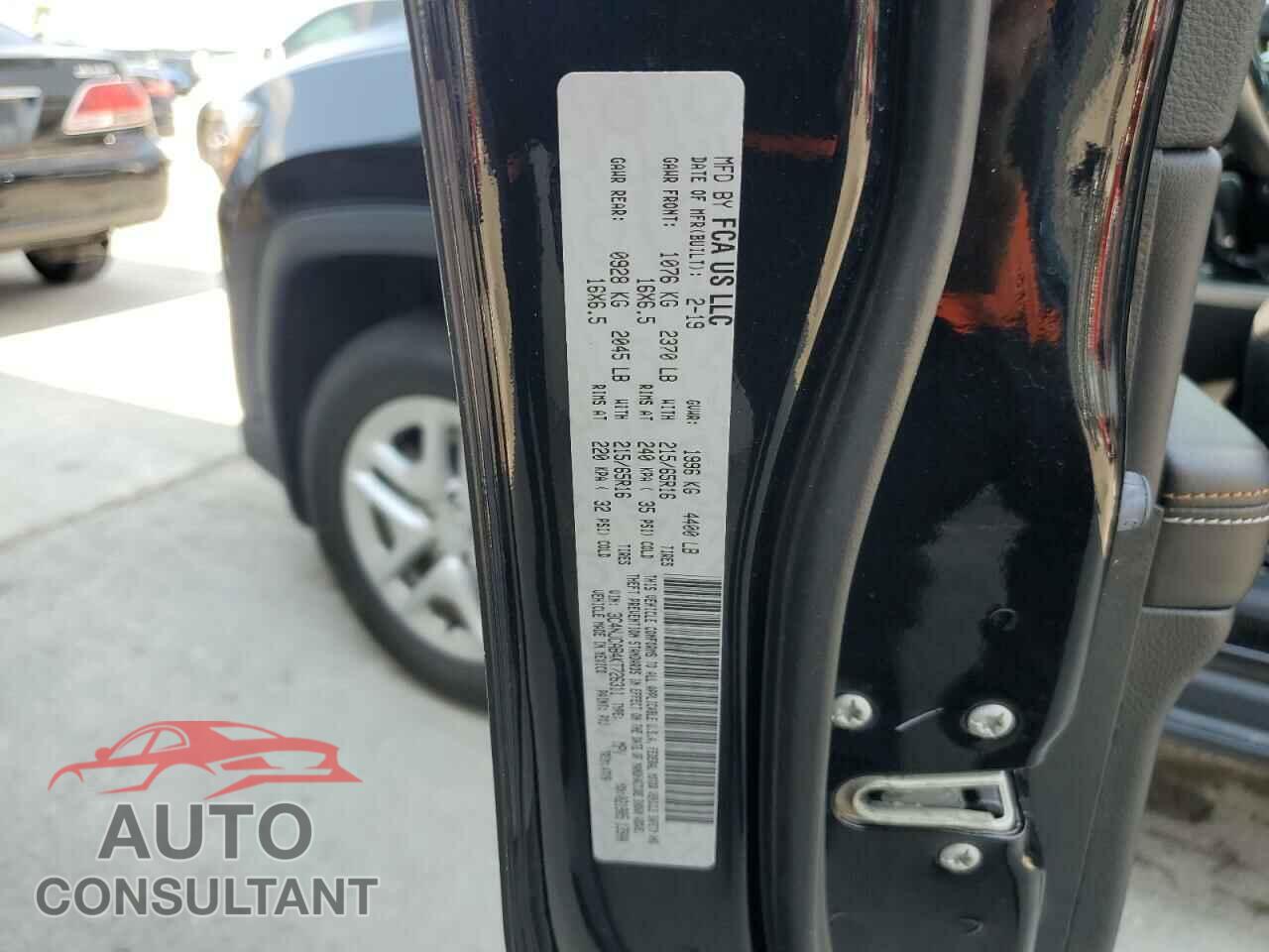 JEEP COMPASS 2019 - 3C4NJCAB4KT726311