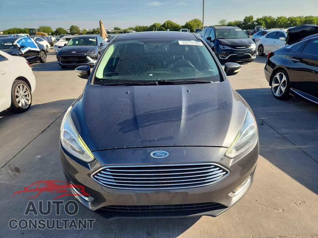 FORD FOCUS 2017 - 1FADP3N22HL320588
