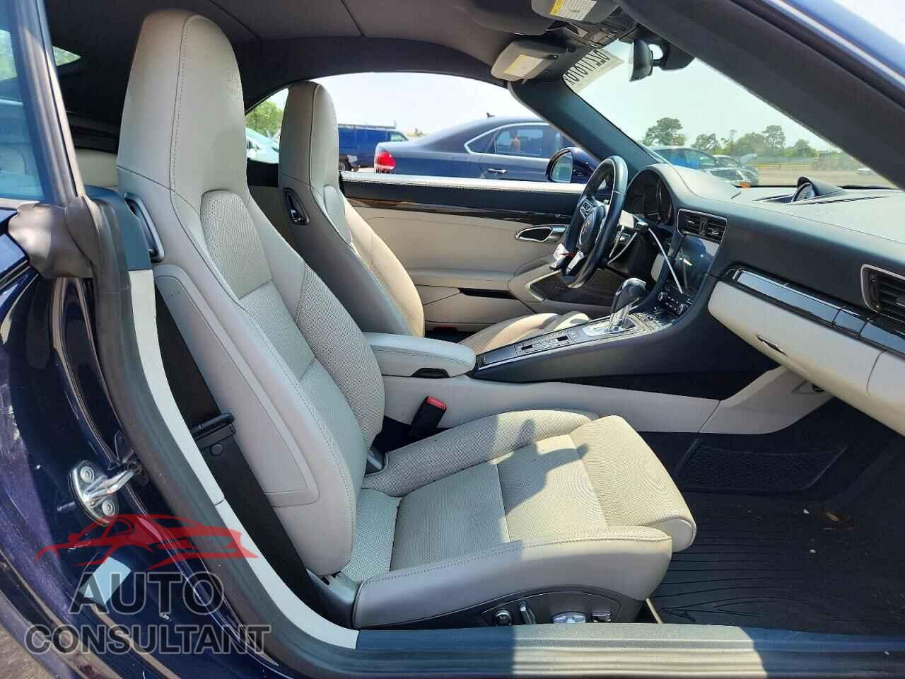 PORSCHE 911 2018 - WP0CB2A97JS147728
