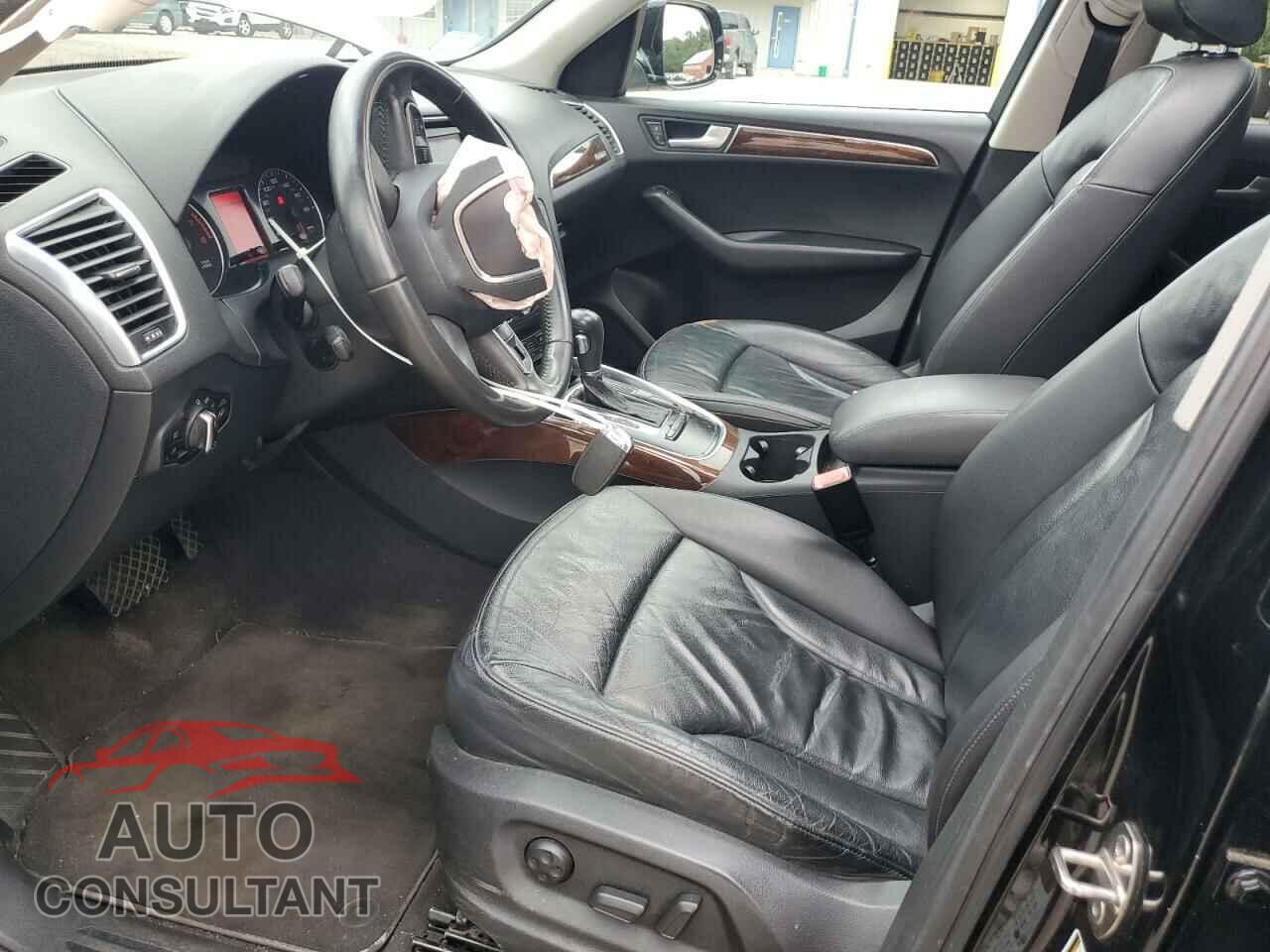 AUDI Q5 2010 - WA1CKAFP0AA047584