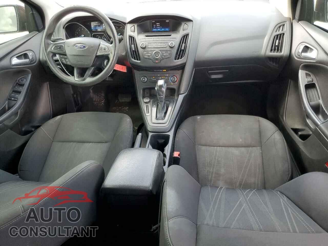 FORD FOCUS 2016 - 1FADP3K28GL394617