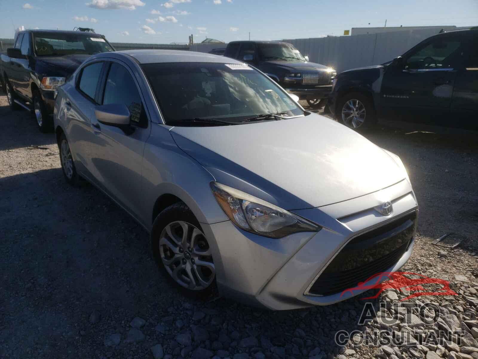 TOYOTA YARIS 2017 - 3MYDLBYV8HY166399
