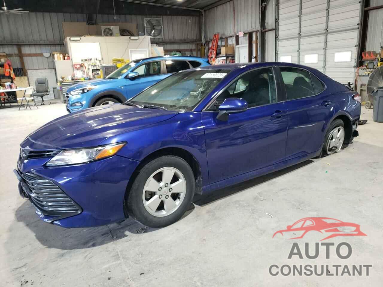 TOYOTA CAMRY 2018 - 4T1B11HK3JU513069