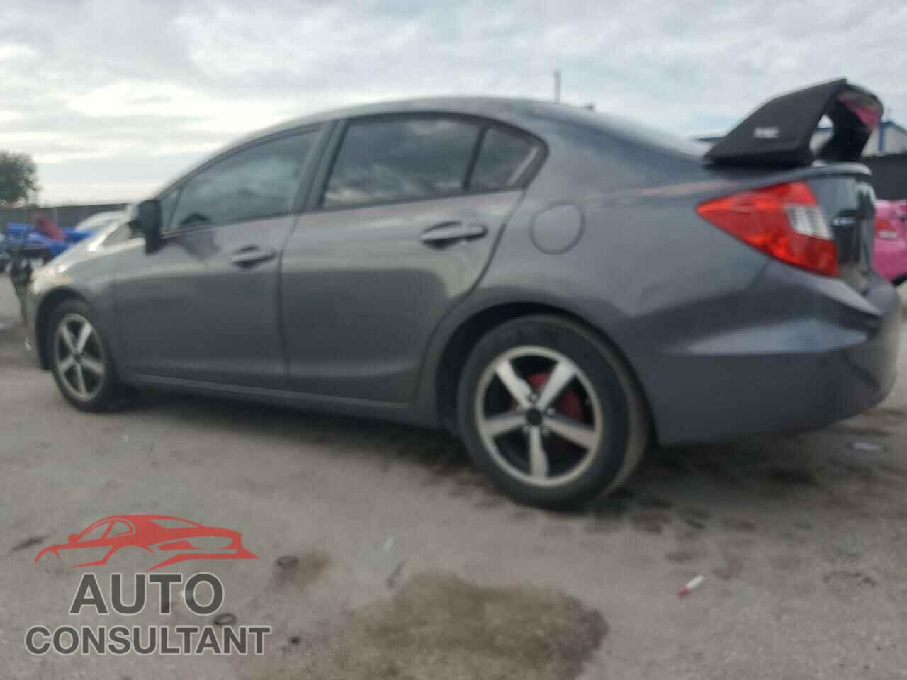 HONDA CIVIC 2012 - 19XFB2F58CE015019