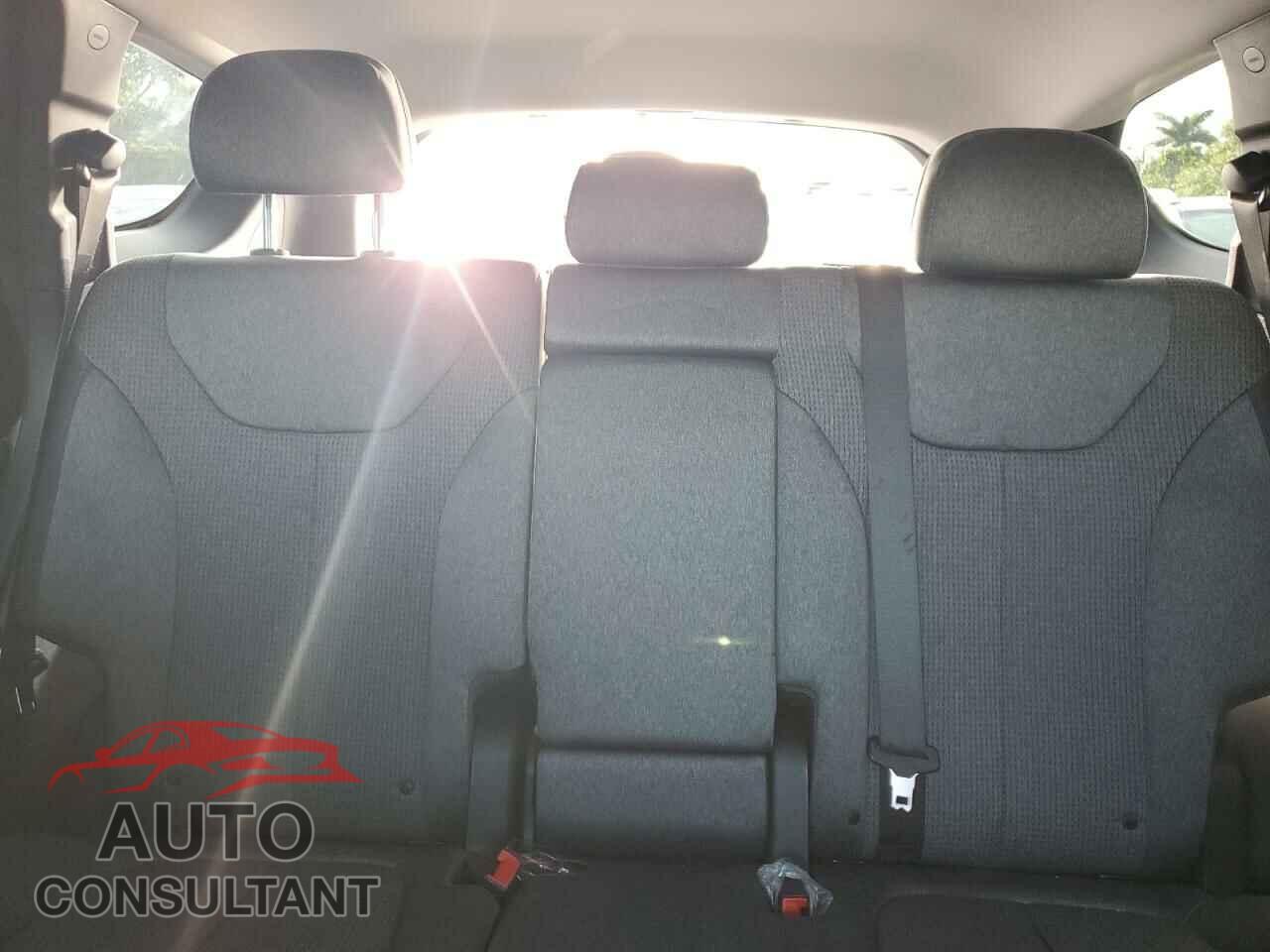 HYUNDAI SANTA FE 2023 - 5NMS14AJ6PH651874