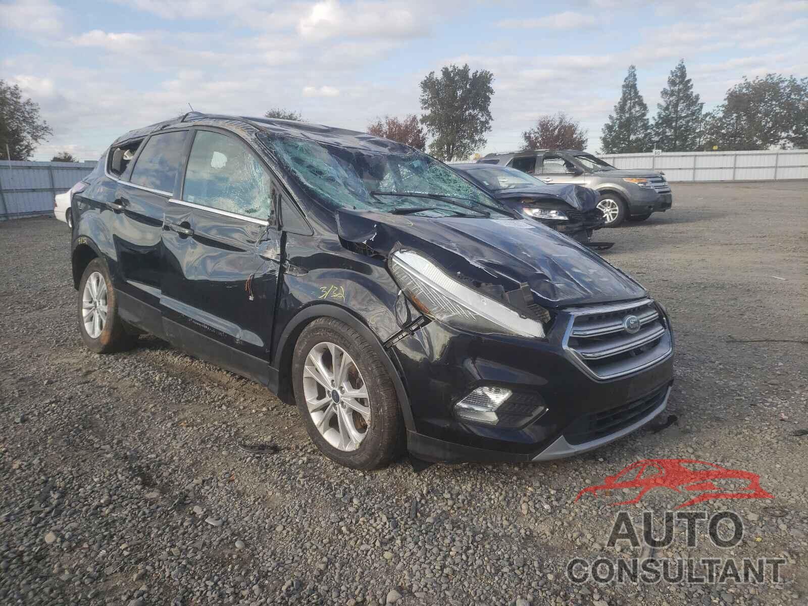 FORD ESCAPE 2017 - 1FMCU9GD4HUB78766