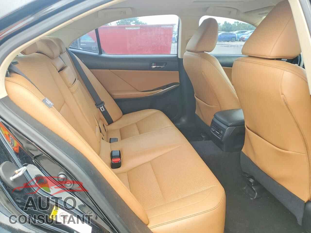 LEXUS IS 2016 - JTHBA1D24G5018455