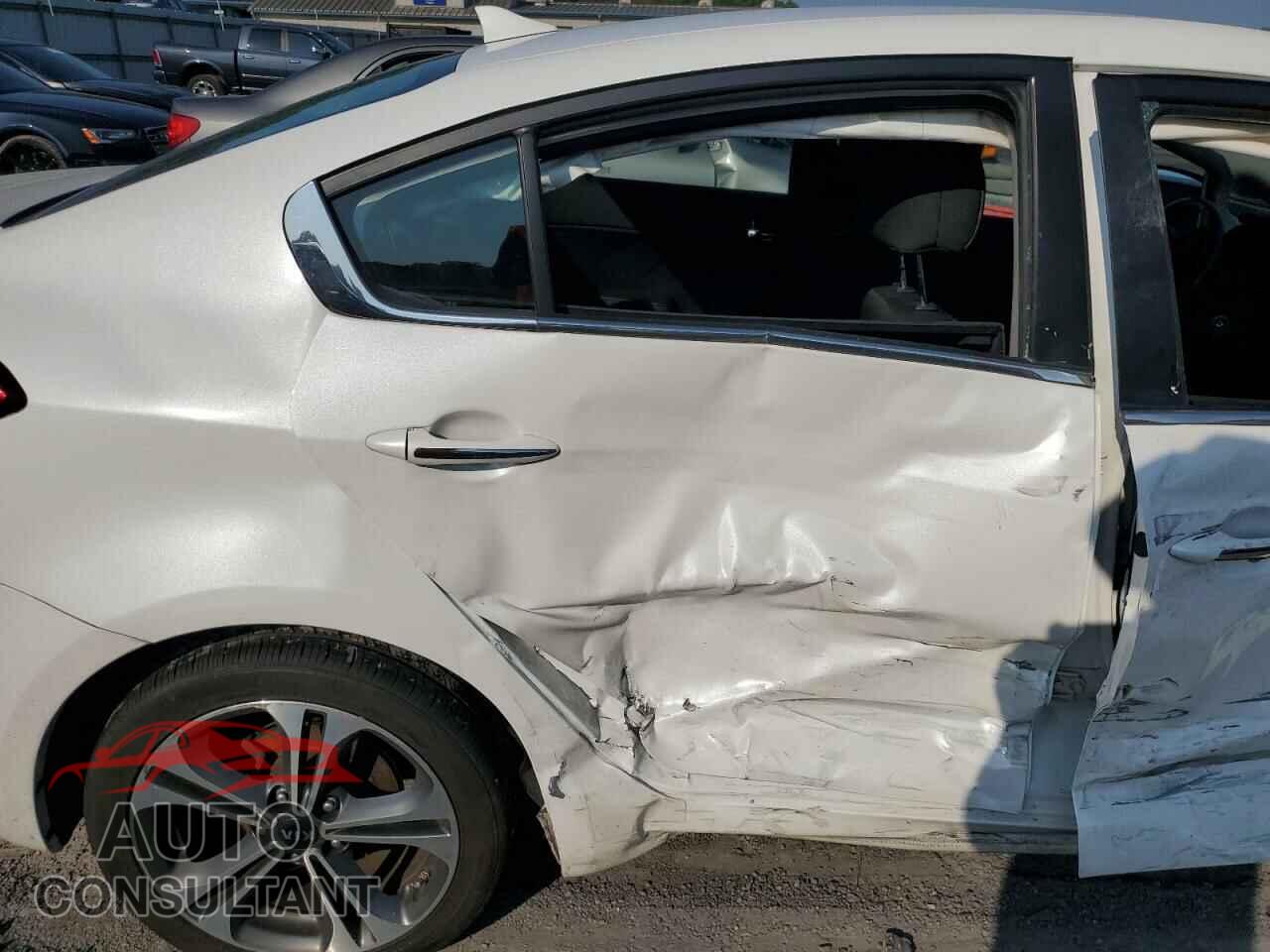 KIA FORTE 2016 - KNAFX4A86G5491069
