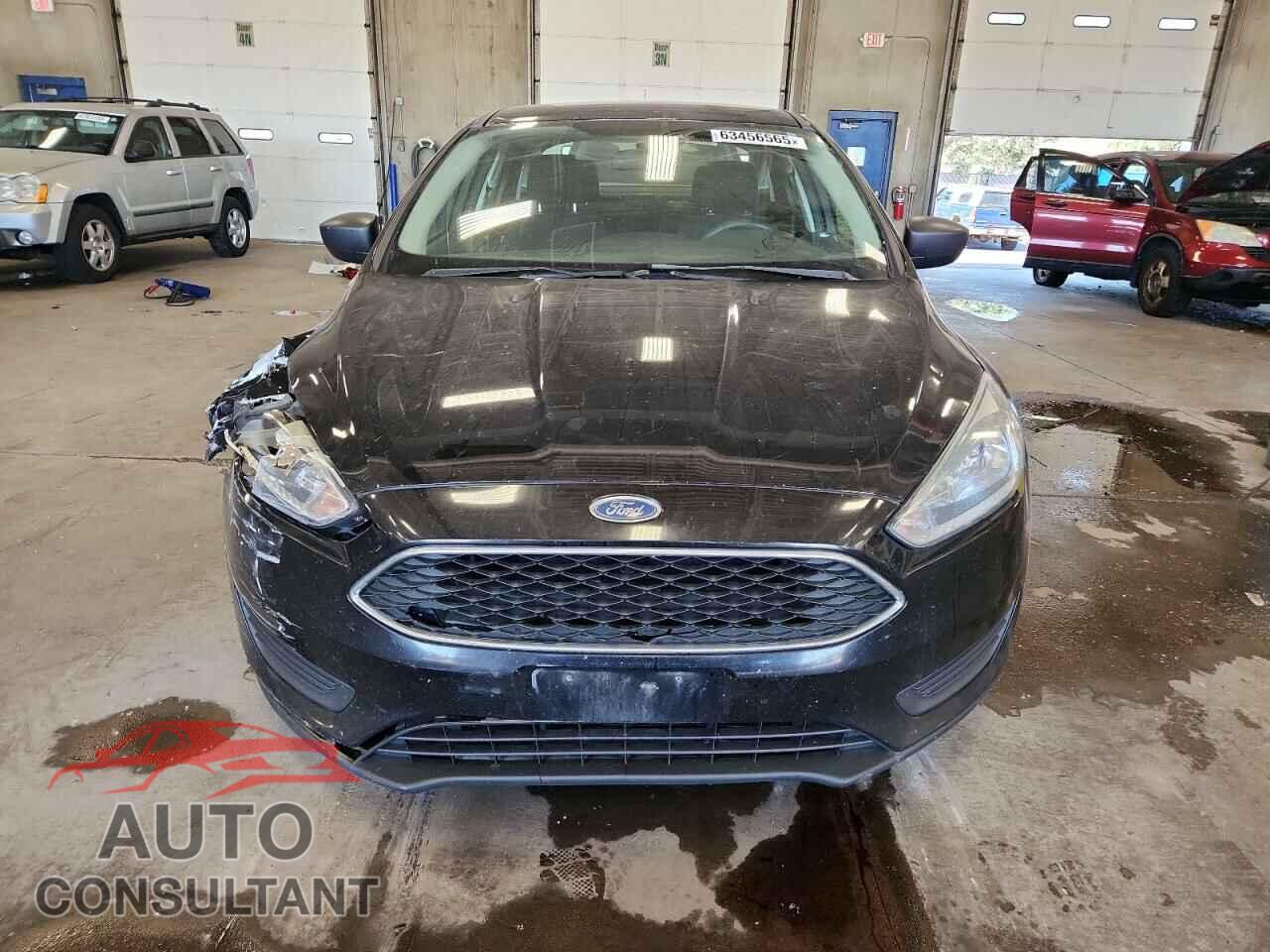 FORD FOCUS 2017 - 1FADP3E28HL257884