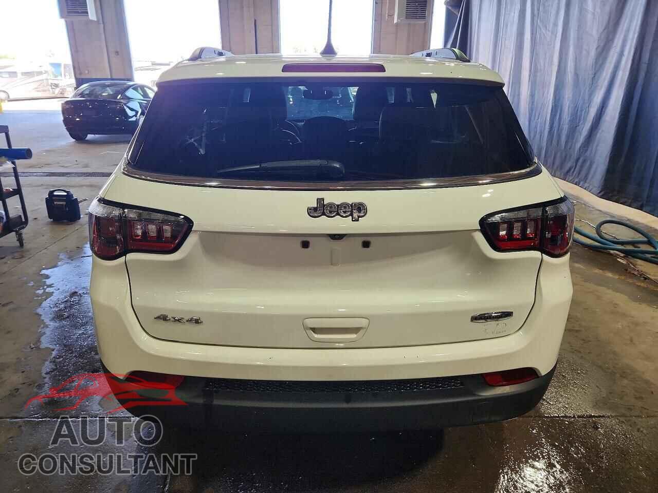 JEEP COMPASS 2022 - 3C4NJDFB8NT180888