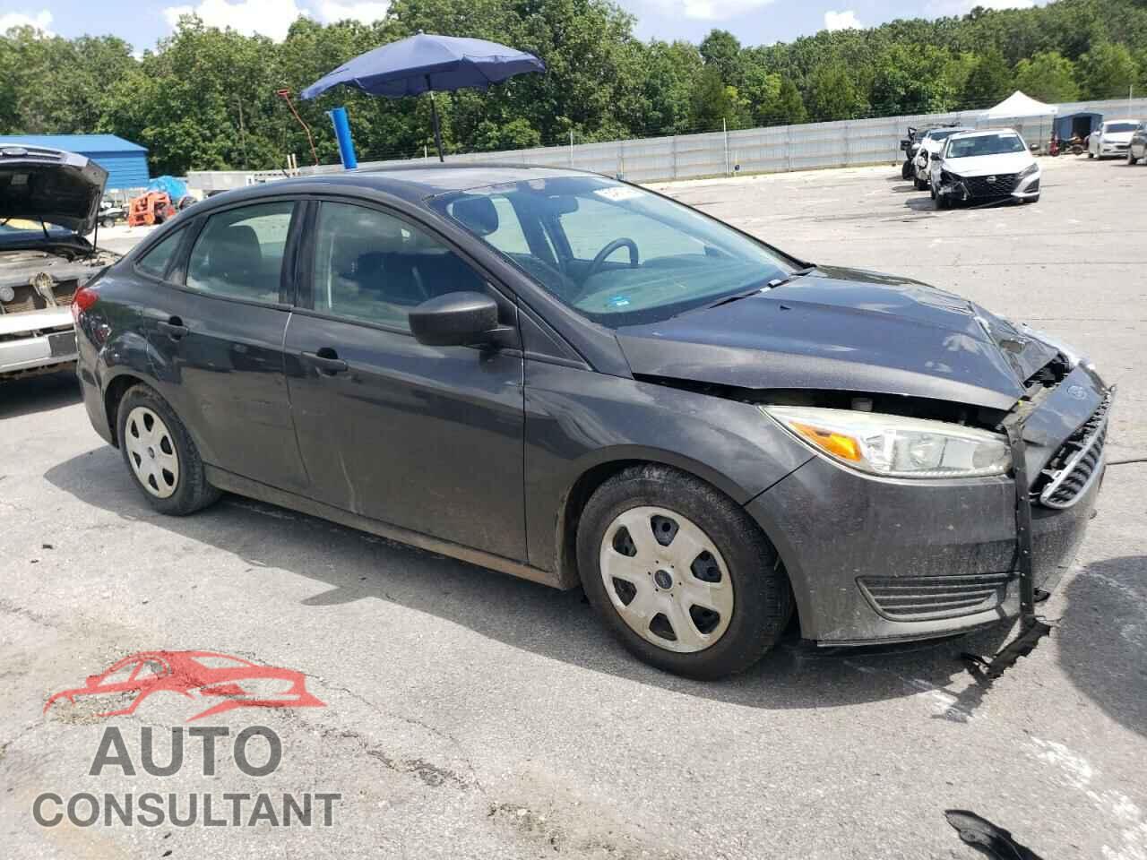FORD FOCUS 2015 - 1FADP3E20FL311465