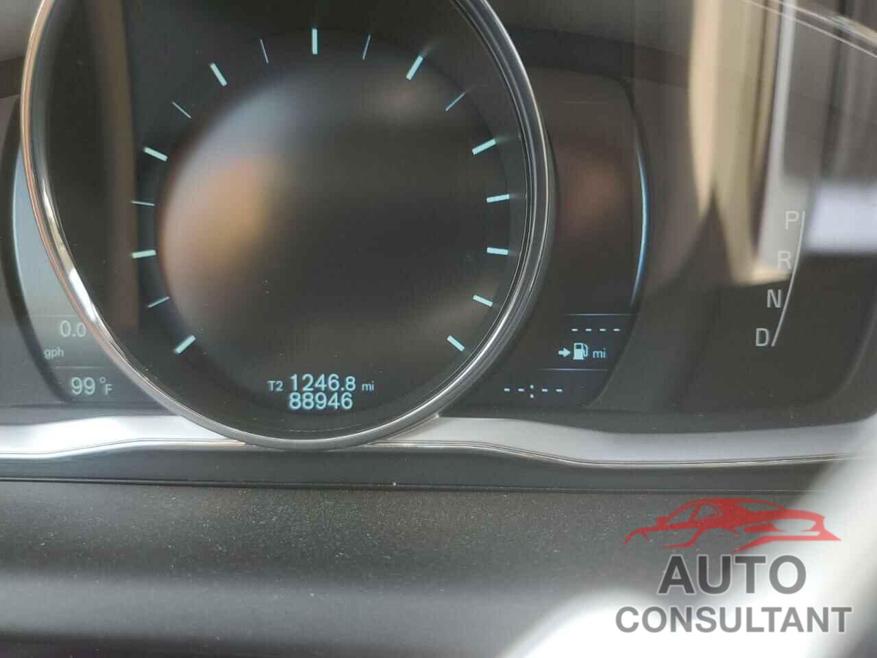 VOLVO XC60 2015 - YV440MDD8F2601818