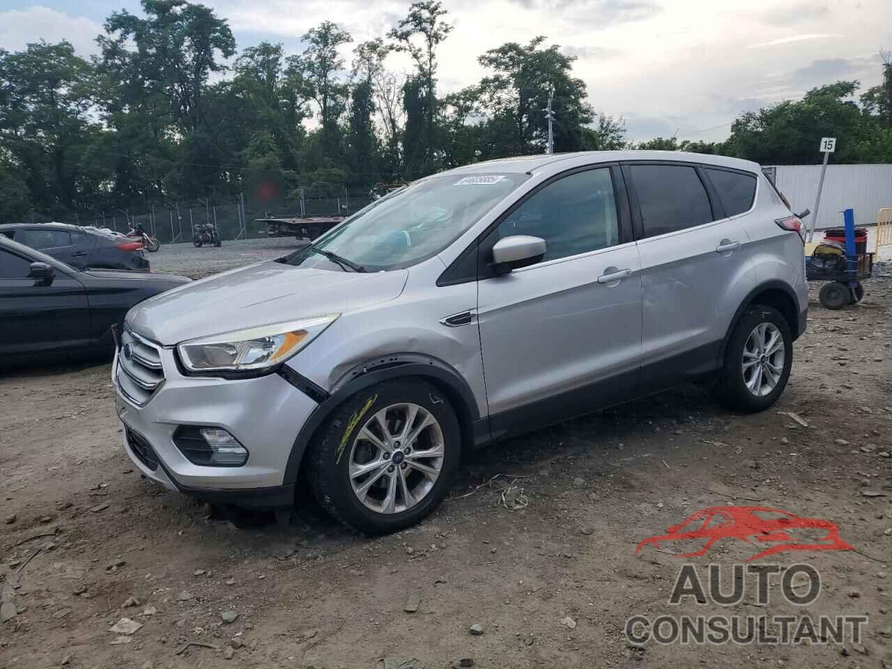FORD ESCAPE 2017 - 1FMCU0GD1HUA87112