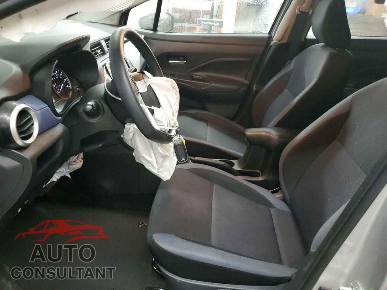 NISSAN VERSA 2023 - 3N1CN8EV1PL862824