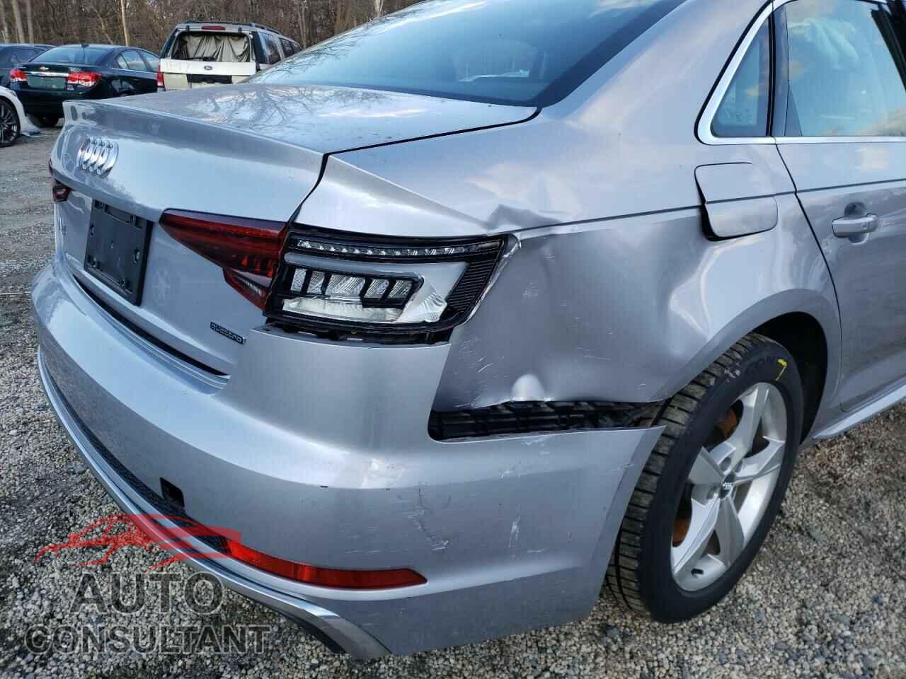 AUDI A4 2019 - WAUDNAF40KA031844