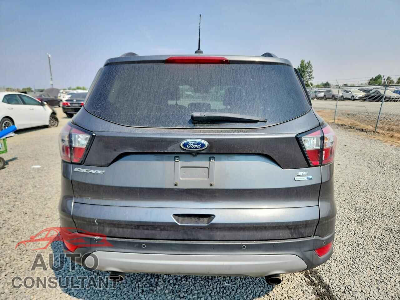 FORD ESCAPE 2017 - 1FMCU9GD2HUE75728