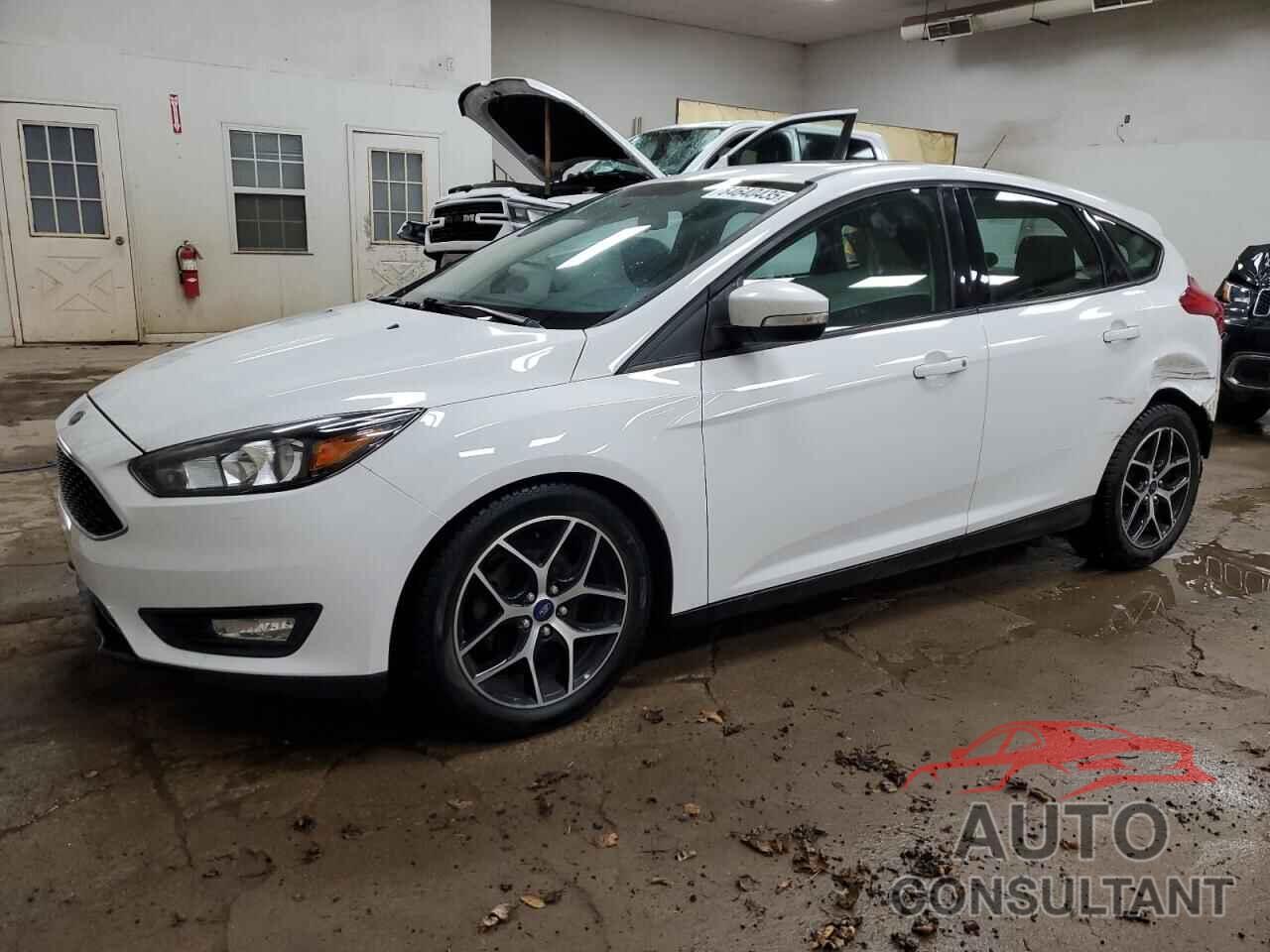 FORD FOCUS 2018 - 1FADP3M21JL314112