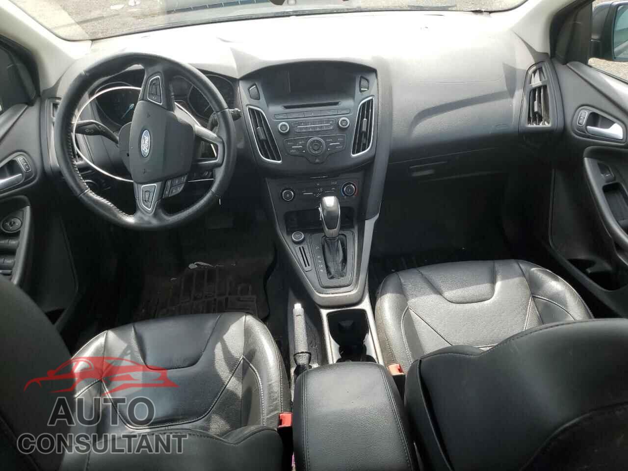 FORD FOCUS 2015 - 1FADP3K2XFL386713
