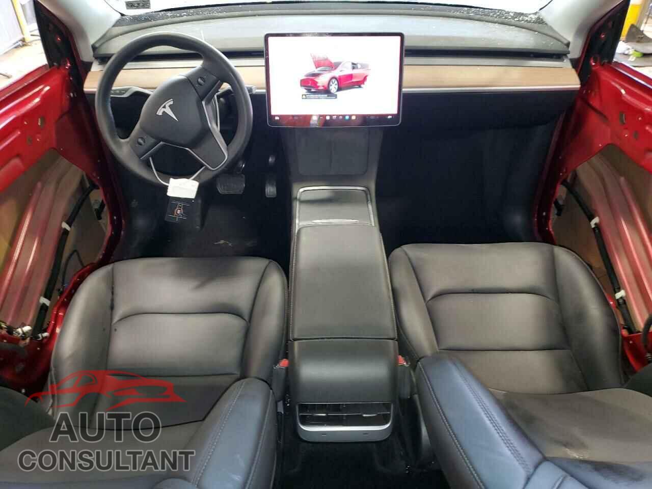 TESLA MODEL Y 2024 - 7SAYGAEEXRF005409