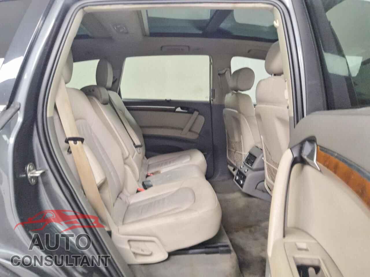 AUDI Q7 2015 - WA1LGAFEXFD016963
