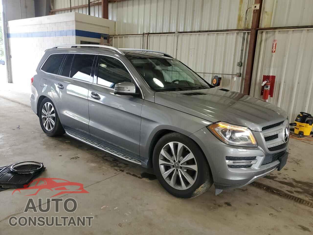 MERCEDES-BENZ GL-CLASS 2015 - 4JGDF2EE5FA457384