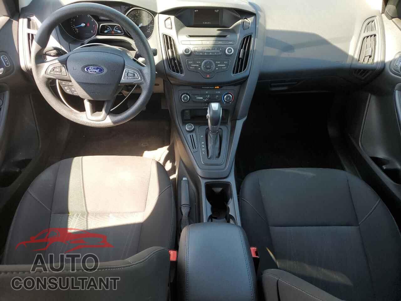 FORD FOCUS 2015 - 1FADP3F25FL367691