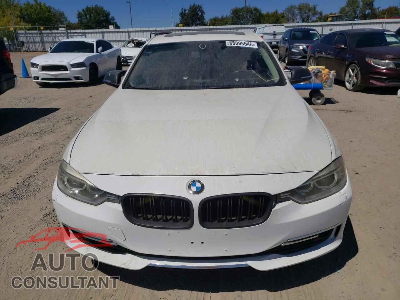 BMW 3 SERIES 2012 - WBA3A9C57CF270265