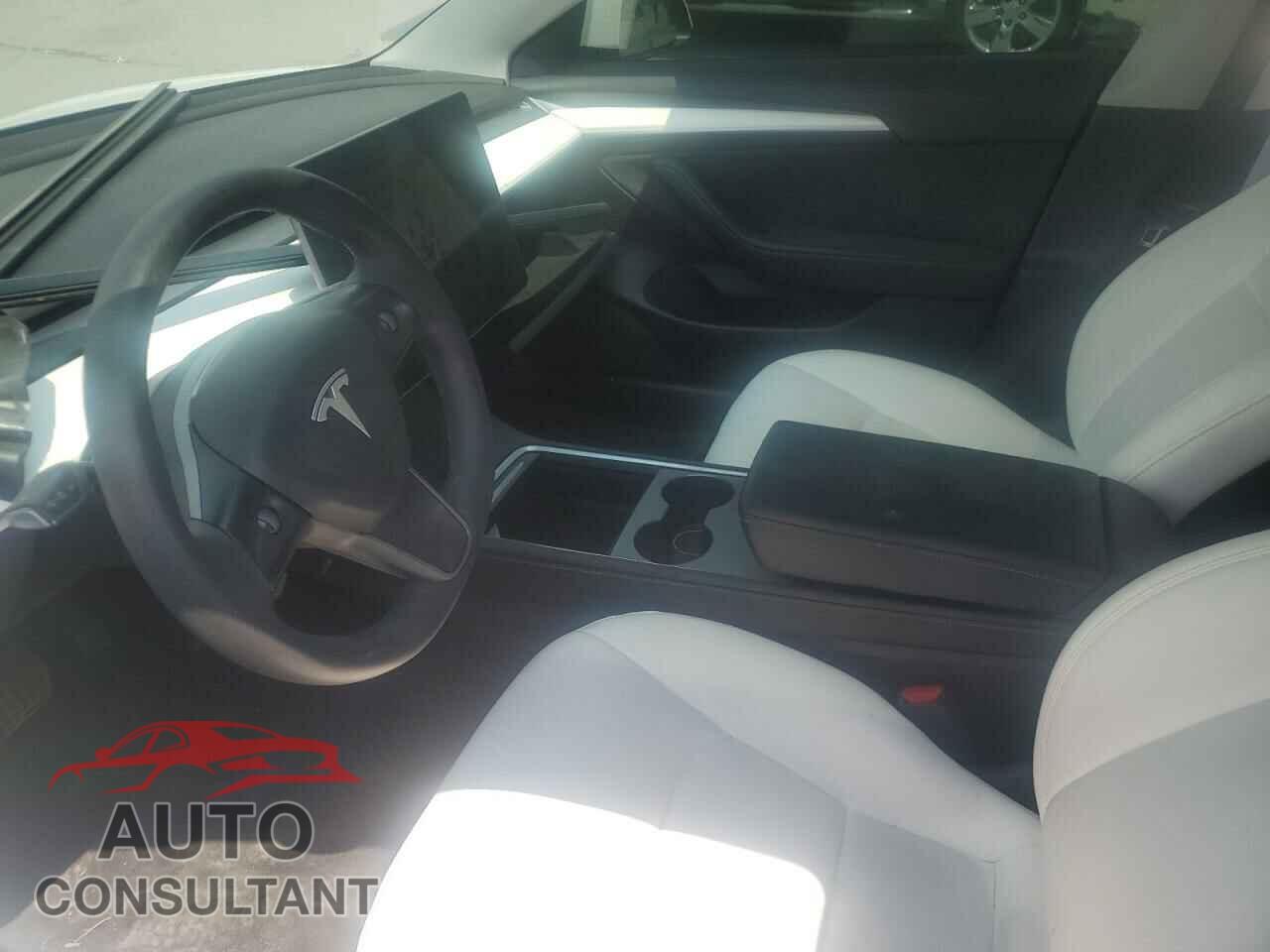 TESLA MODEL 3 2021 - 5YJ3E1EB2MF092007