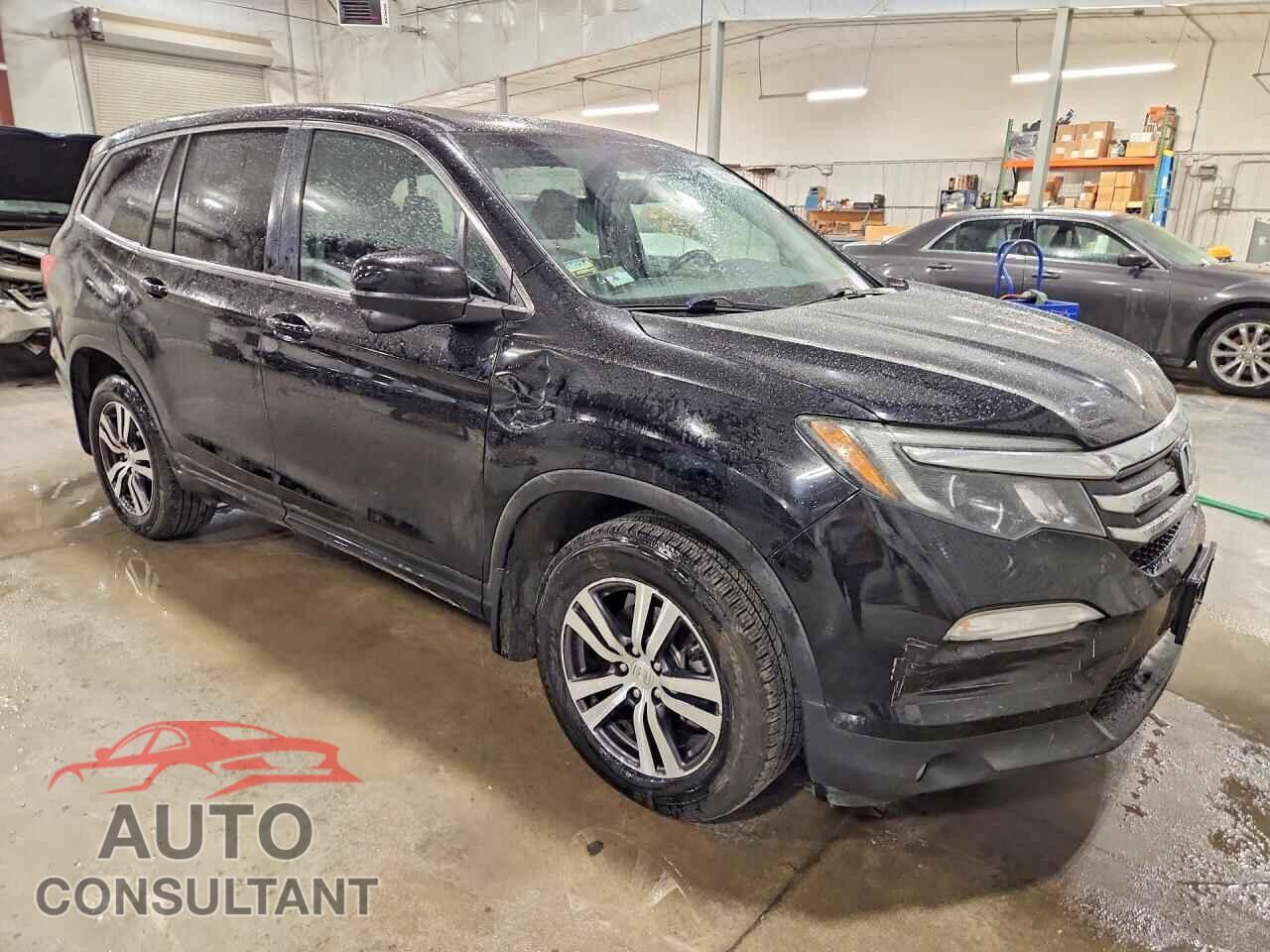 HONDA PILOT 2017 - 5FNYF6H83HB065274