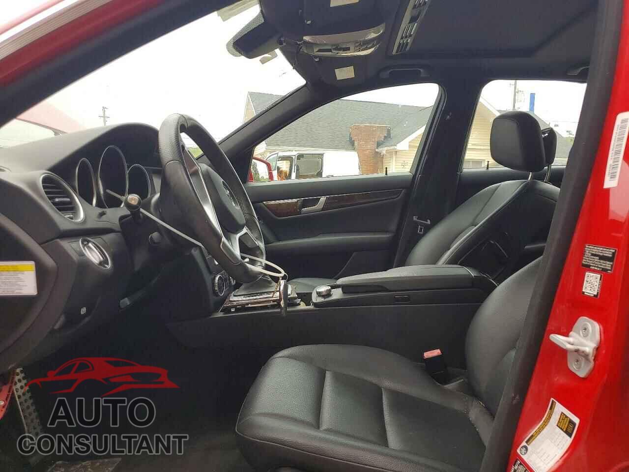 MERCEDES-BENZ C-CLASS 2014 - WDDGF4HB3EA947163