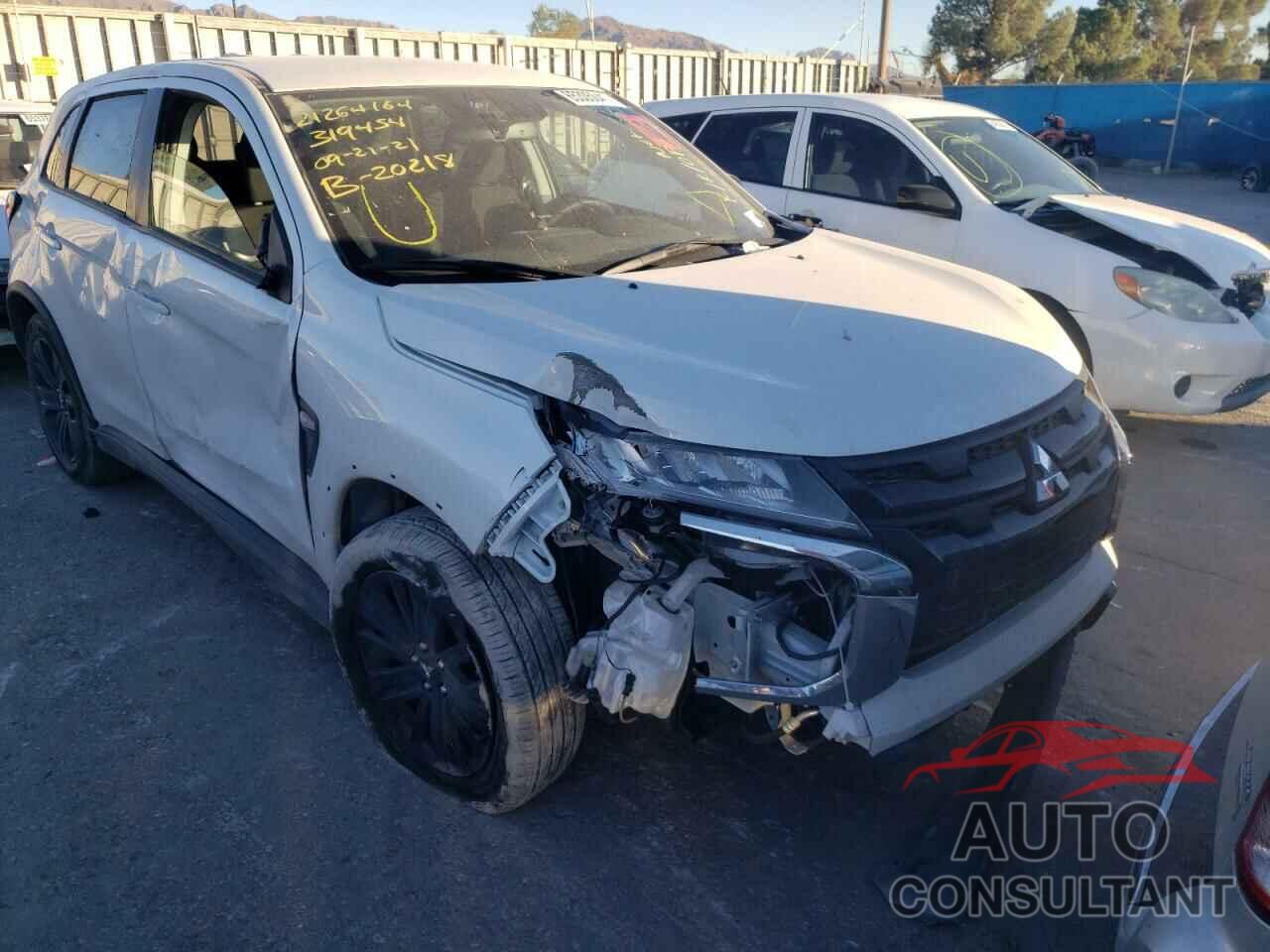 MITSUBISHI OUTLANDER 2021 - JA4APUAU1MU008254