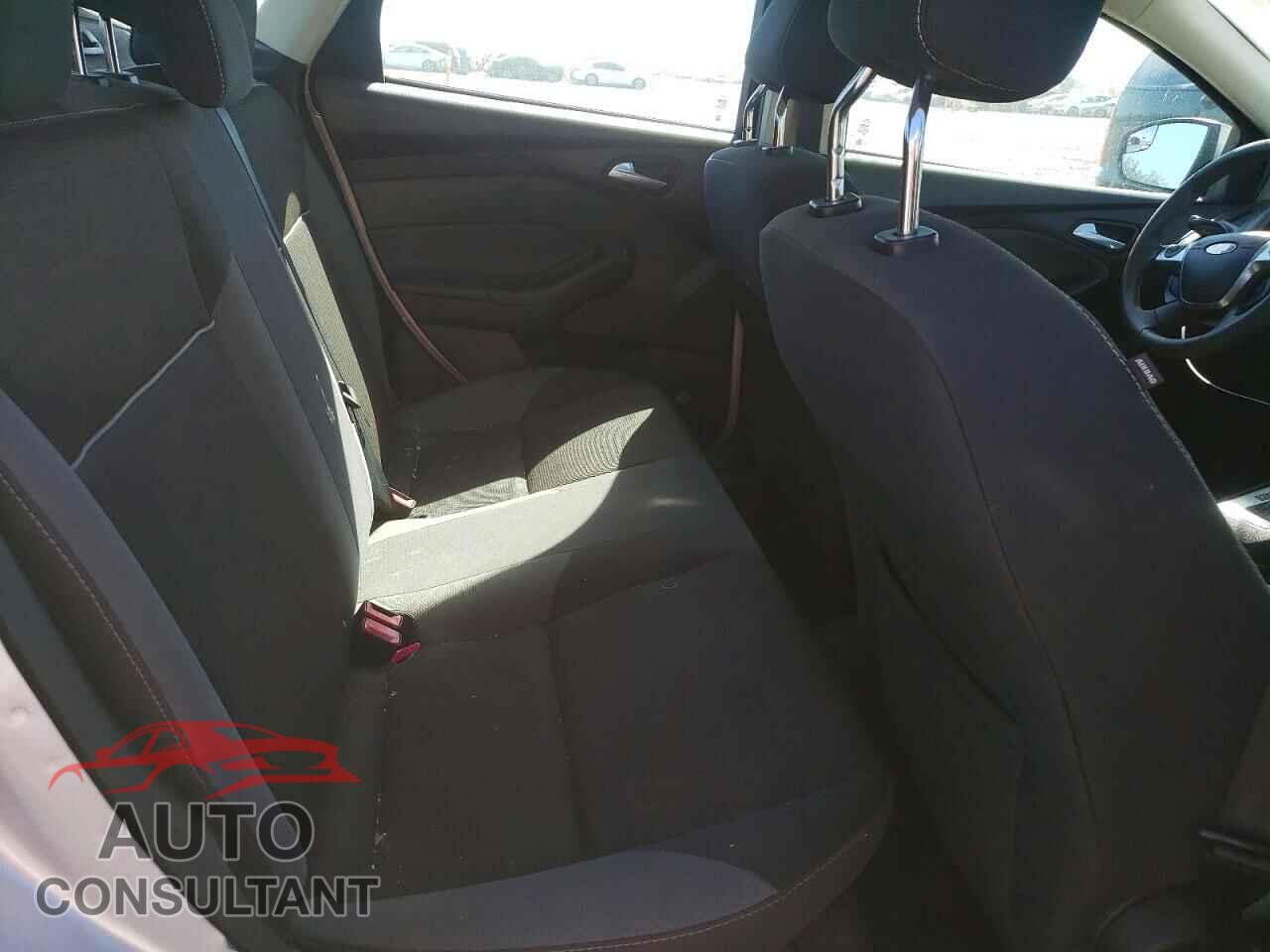 FORD FOCUS 2012 - 1FAHP3F2XCL227682