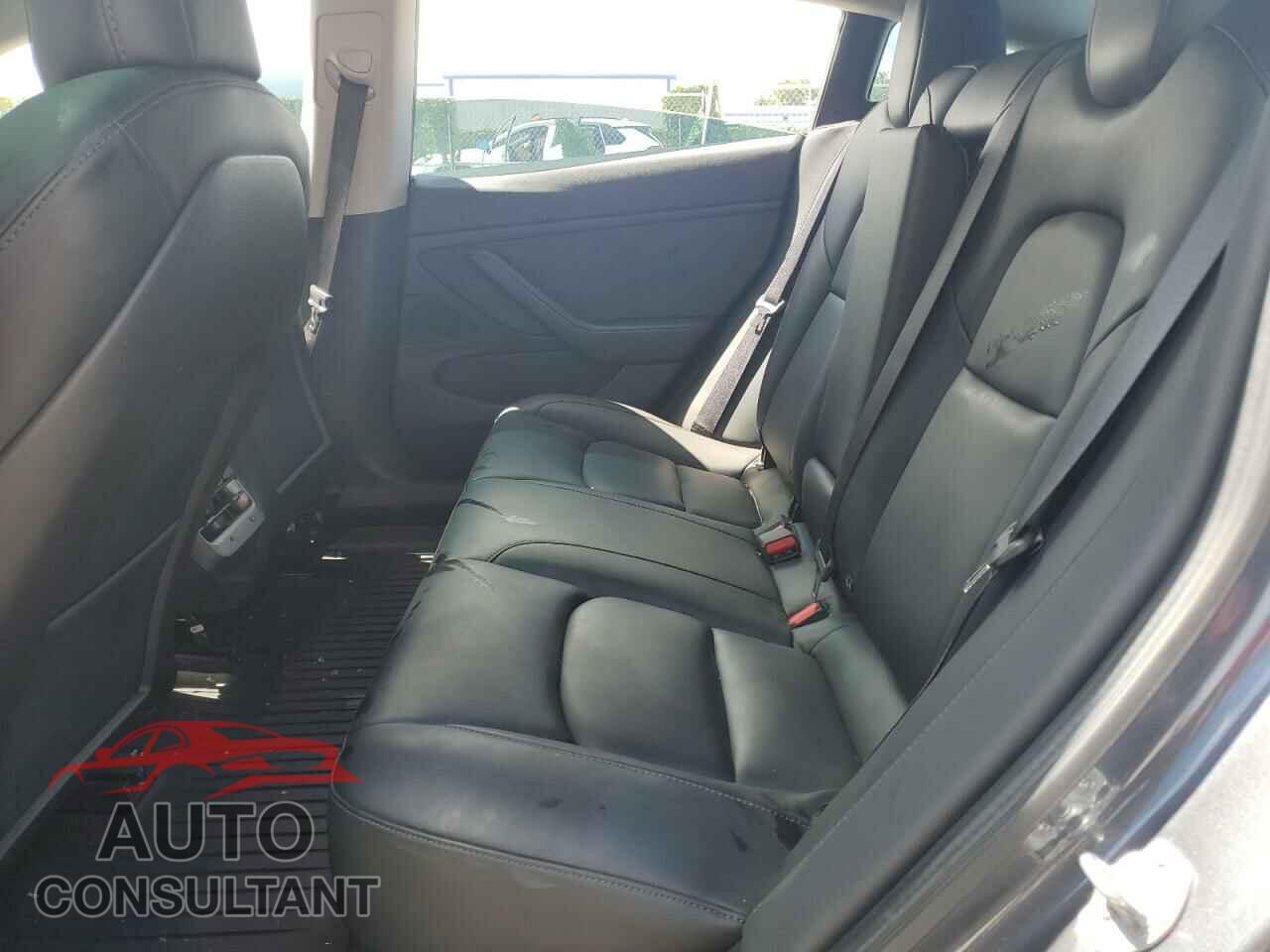 TESLA MODEL 3 2020 - 5YJ3E1EB5LF620167