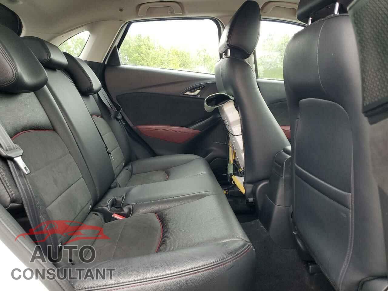 MAZDA CX-3 2017 - JM1DKFD77H0144677