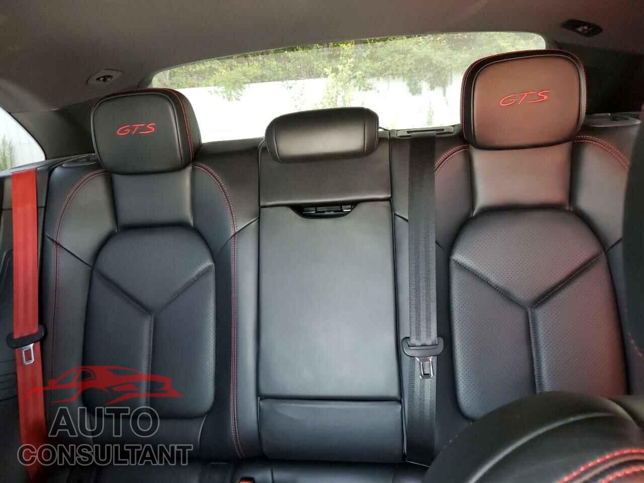 PORSCHE MACAN 2018 - WP1AG2A51JLB61834