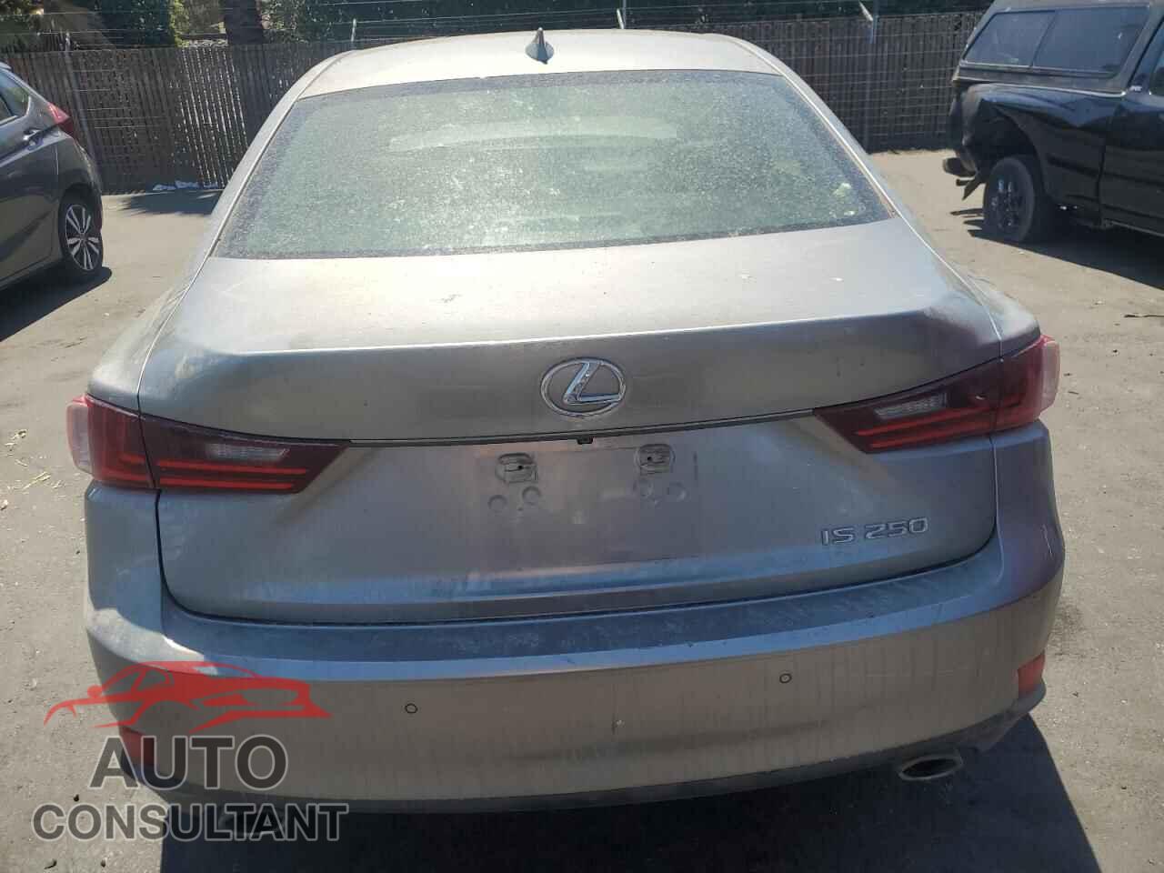 LEXUS IS 2014 - JTHBF1D23E5011415