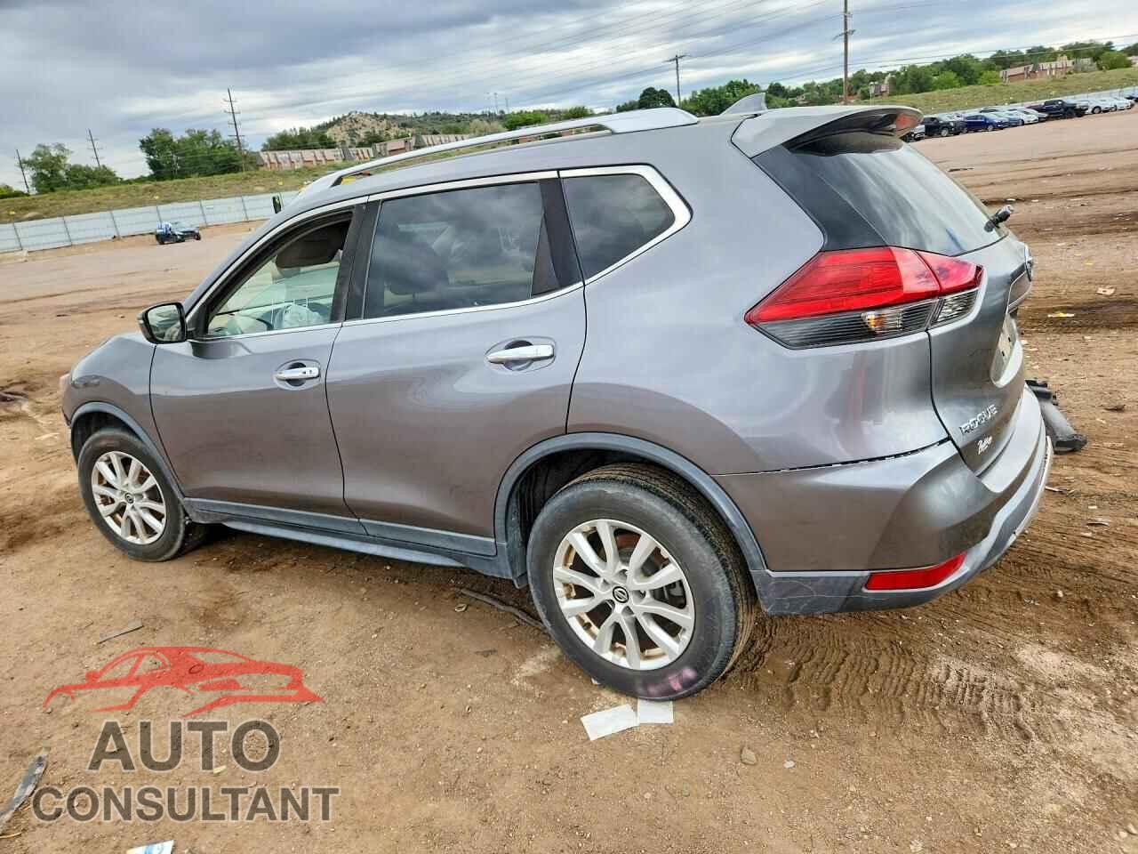 NISSAN ROGUE 2017 - KNMAT2MT8HP522874