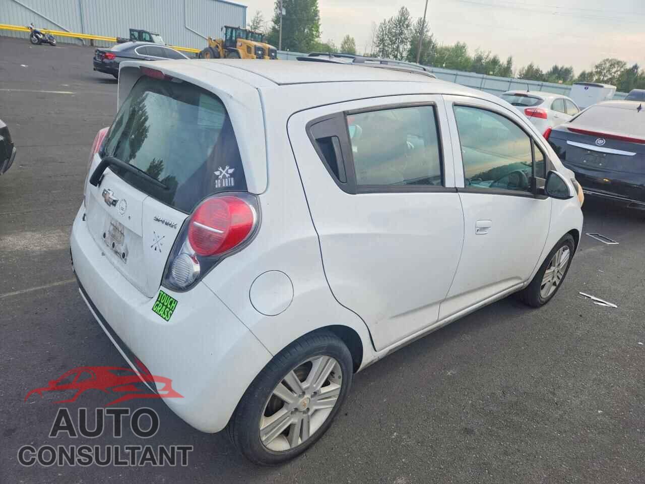 CHEVROLET SPARK 2014 - KL8CB6S94EC484842