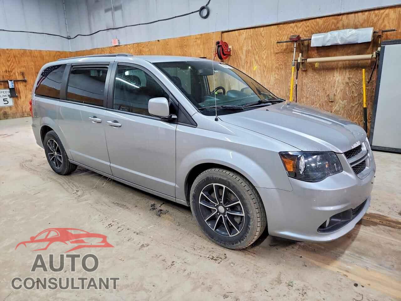 DODGE CARAVAN 2018 - 2C4RDGEG9JR282415