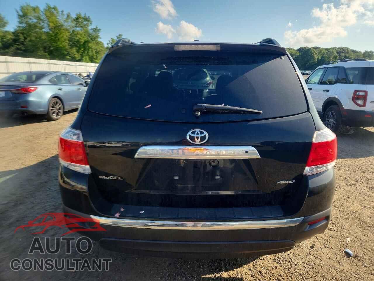 TOYOTA HIGHLANDER 2012 - 5TDBK3EH6CS102472