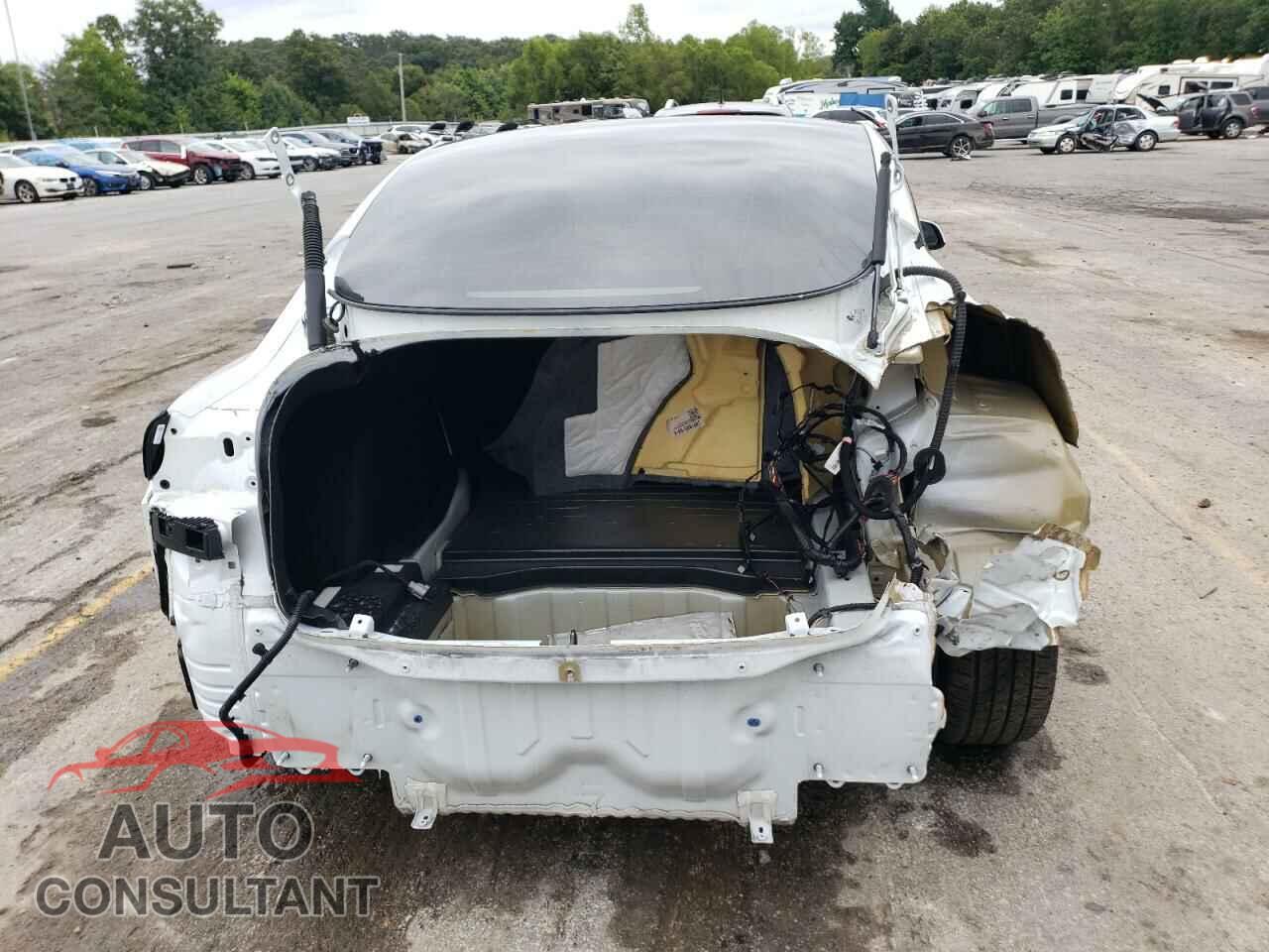 TESLA MODEL 3 2021 - 5YJ3E1EB3MF871657