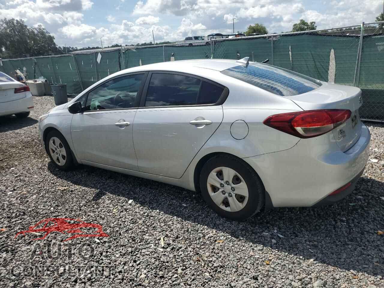 KIA FORTE 2017 - 3KPFL4A77HE016400