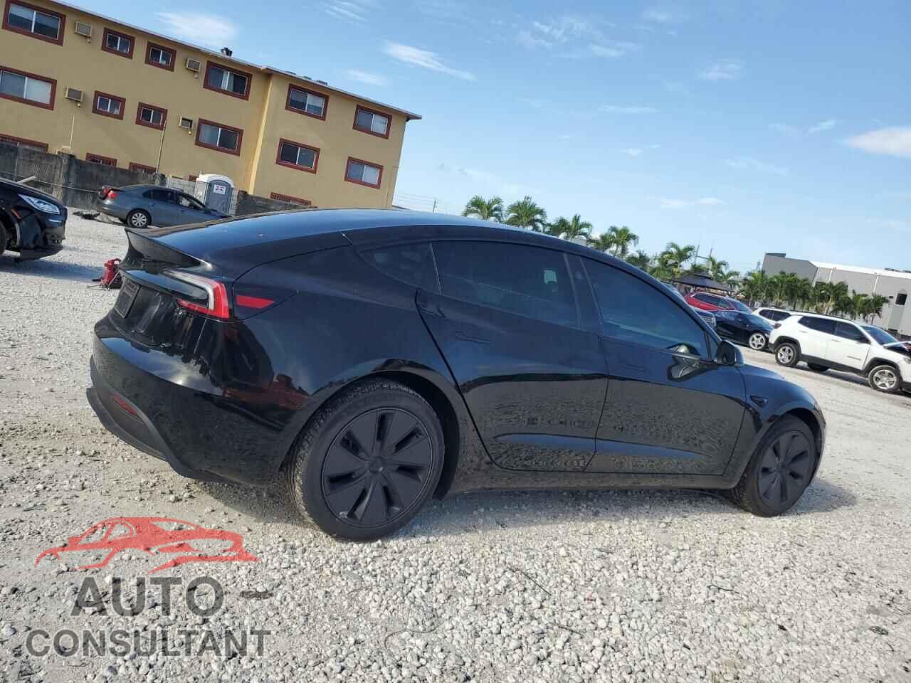 TESLA MODEL 3 2024 - 5YJ3E1EA2RF857554